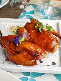山頂維港靚景食特色懷舊中菜