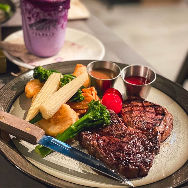 樓上📸🎈打卡西餐🥩