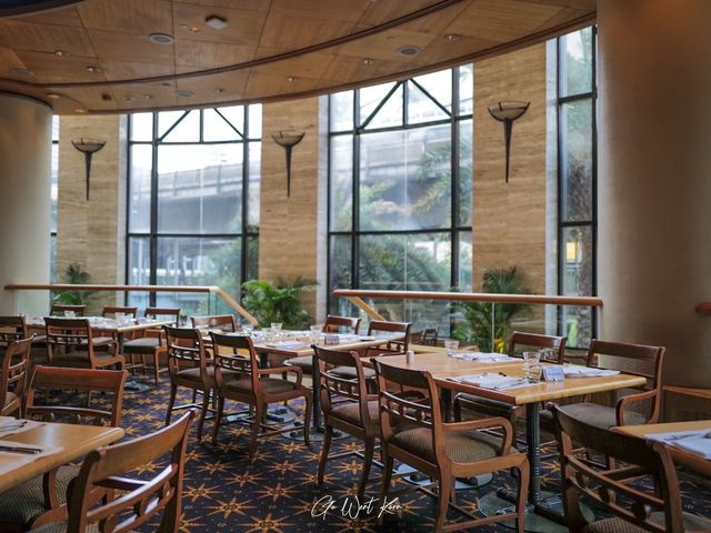 The Weekend Grande Seafood Dinner Buffet at Sherat