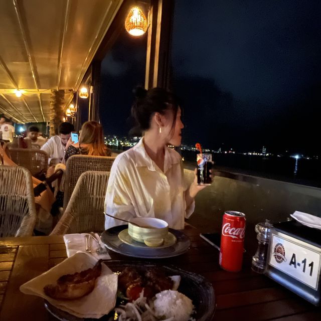 土耳其遊記 Fethiye 海邊超有情調餐廳 現場有live band