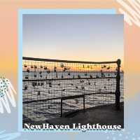 在浪漫燈塔NewHaven Lighthouse欣賞迷人的夕陽