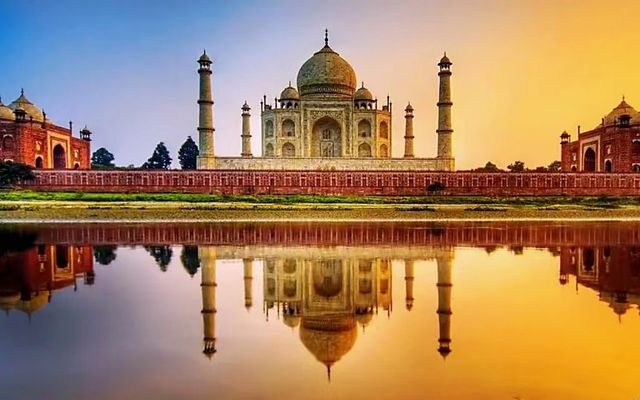 The love that shook the world - Taj Mahal.