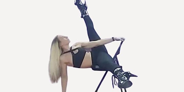 Chairlesque | MOTIVE School of Movement