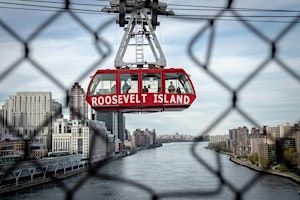 Roosevelt Island - Walk and Talk | Tramway Plaza