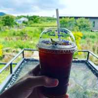 ขับรถเข้าป่าเขาเจอคาเฟ่ลับชาโต้ฝรั่งเศส