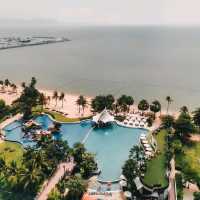 ที่พักติดทะเลพัทยา​ | Movenpick​ Siam hotel 