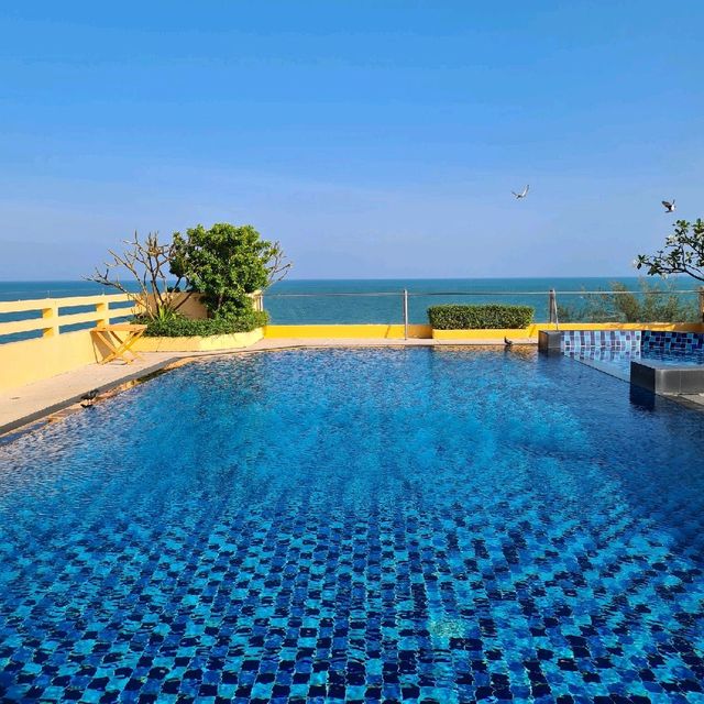 เที่ยวชะอำ พักผ่อนริมชายหาด สะดวกสบาย