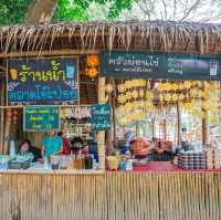 🌿โอ๊ะป่อย ตลาดเช้าริมธาร สวนผึ้ง ราชบุรี