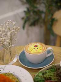 灣仔探店丨法式柔奶油黃咖啡店• Lattercafe