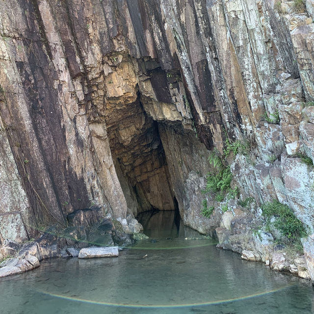 西貢嘅萬宜水庫東壩