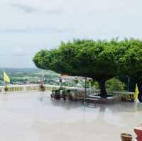 วัดงามบนภูเขา