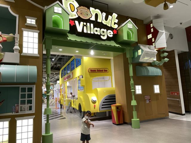 荃灣親子餐廳Donut cafe有得玩又有得食！