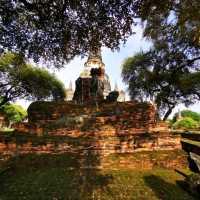 พระพุทธรูปภายในวัดพระศรีสรรเพชญ์