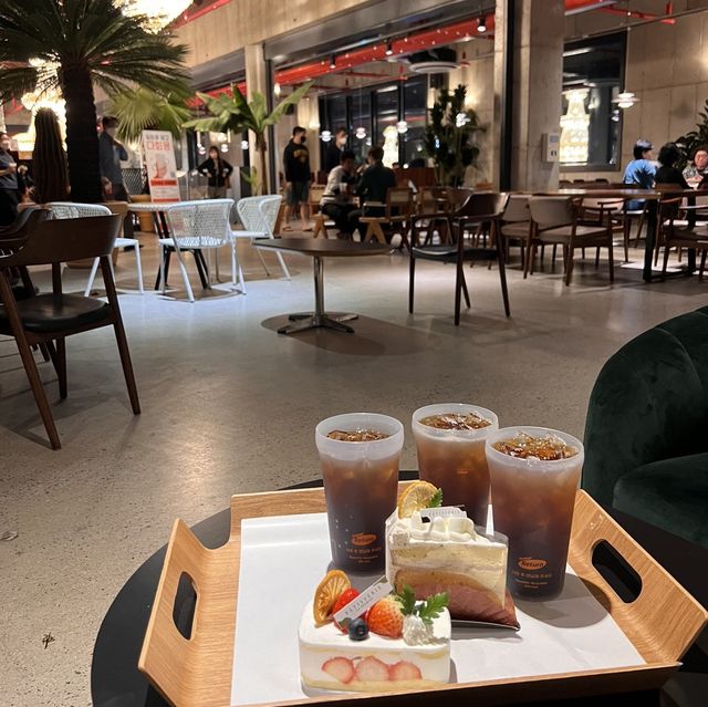韓国江南から20分🥳ソウルのお隣り京畿道の大型カフェ❤️‍🔥