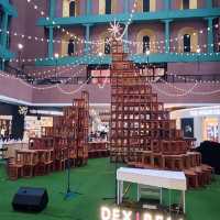 2 Story Shopping and Dining Heaven