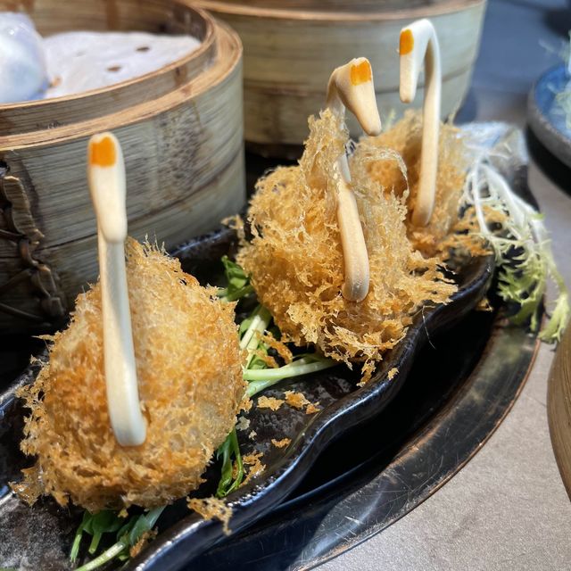 淥鼎記，坐得舒適，點心出色