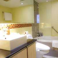 Bandara Suites Silom