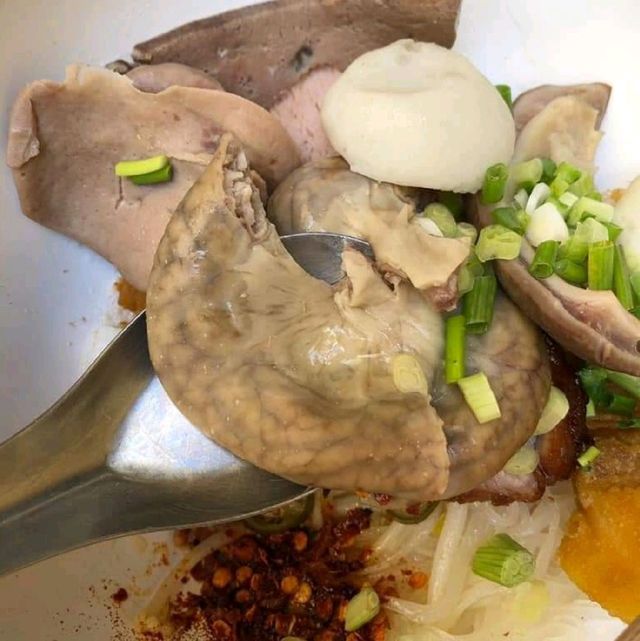 ก๋วยเตี๋ยวหมูนายโข่ง byเจ๊นี