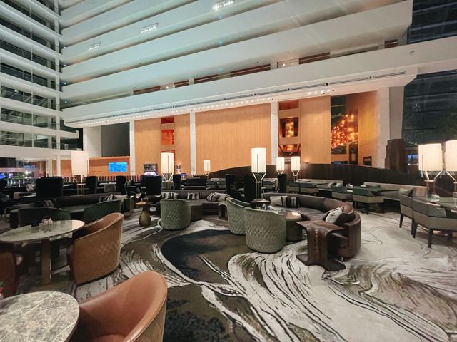 Club lounge offerings at Marina Bay Sands SG