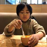 湯本駅の箱根カフェ スイーツショップで子鉄とゆっくり