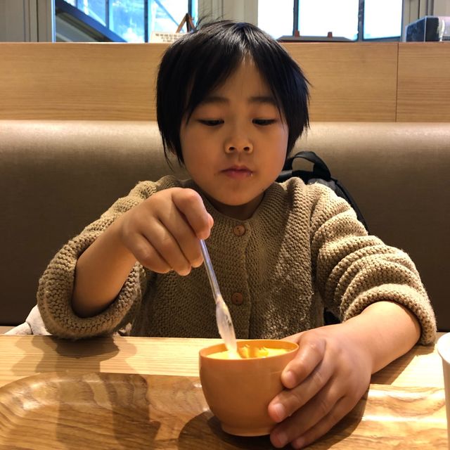 湯本駅の箱根カフェ スイーツショップで子鉄とゆっくり