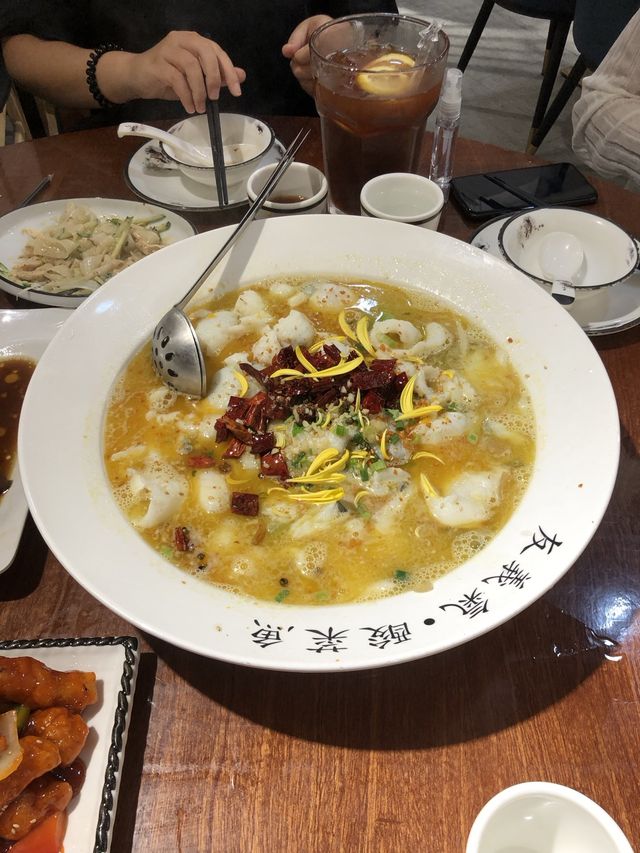 友義氣 • 酸菜魚 • 鑊氣小炒
