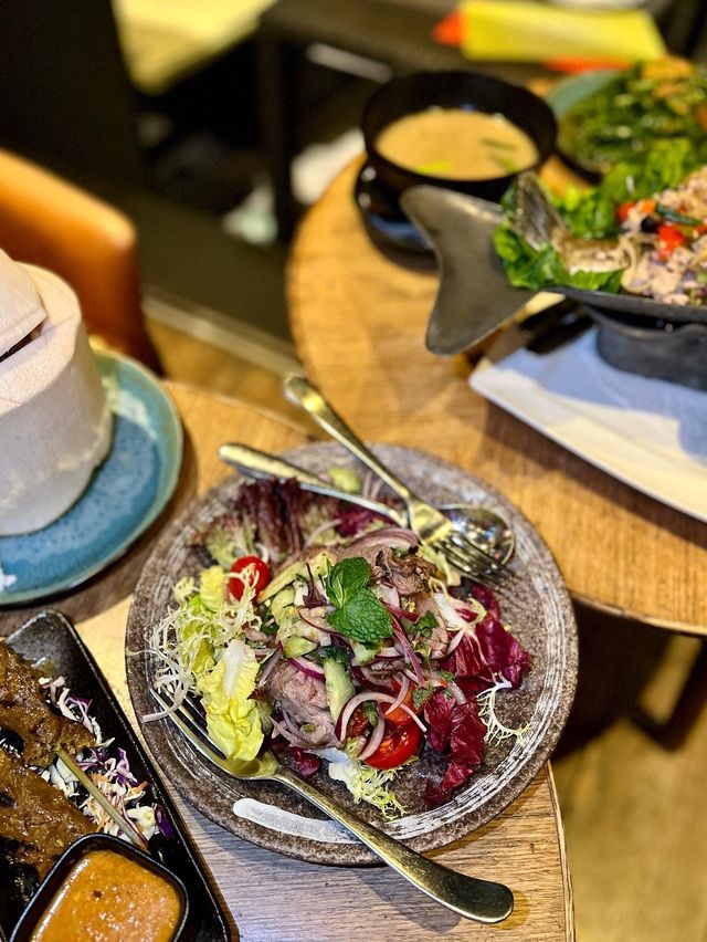 尖東一間泰chill 酒吧海景餐廳🍽🥳