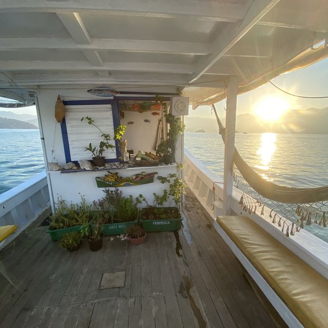 Amazing Cheap Boat in Paraty