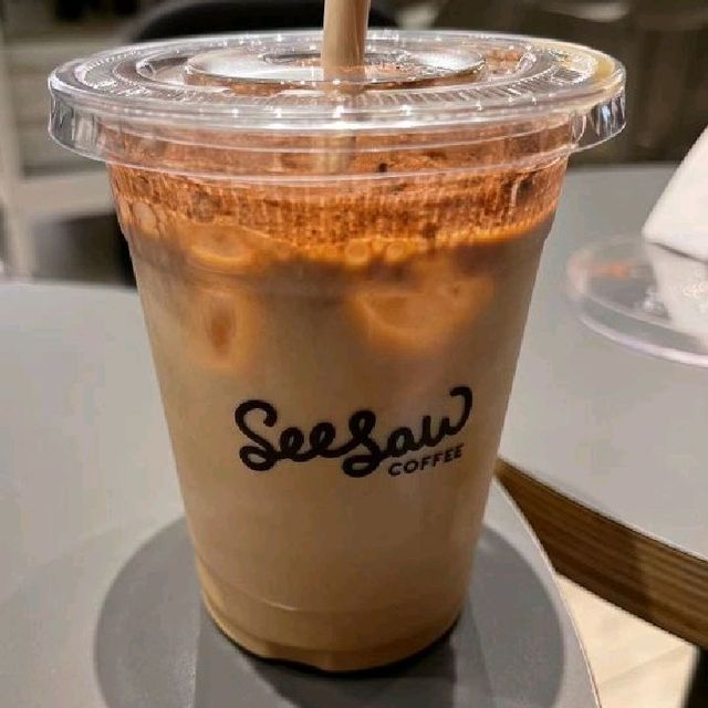 上海虹橋萬象城的Seasaw咖啡店