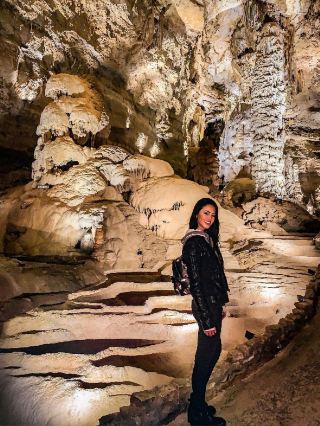 Natural Bridge Caverns