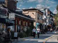 หมู่บ้านบุกชอนฮันอก (Bukchon Hanok Village)