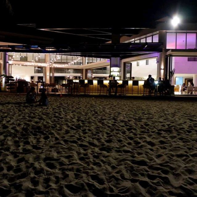 Sophisticated beachfront resort at Boracay