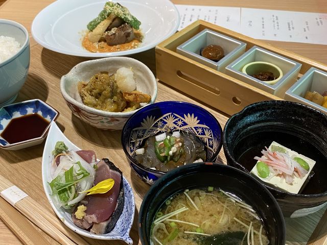 都内とは思えない水と緑に癒される隠れ家ホテル