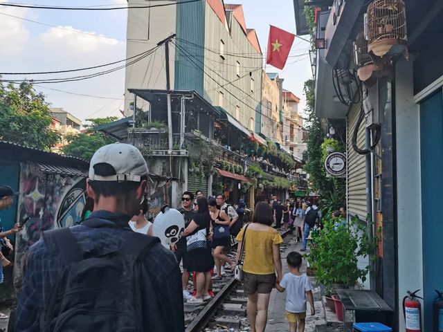 Train street in Hanoi 