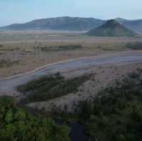Other side of Mapanuepe Lake (5:30am shot)