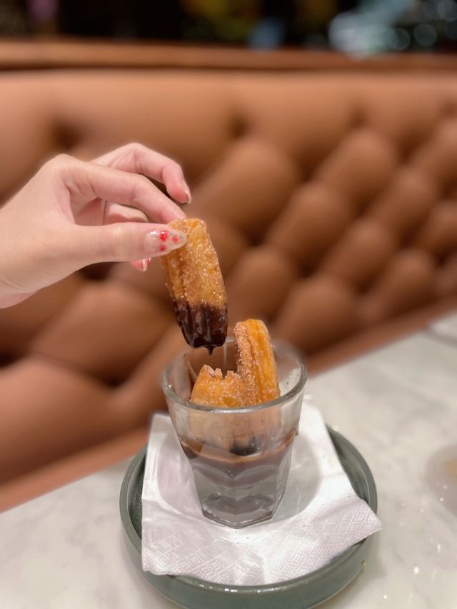 《超 正 西 班 牙 餐 廳》