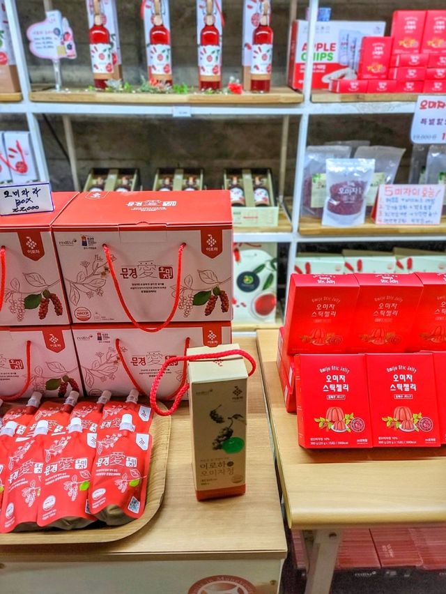 문경 오미자터널, 더워도 추워도 부담없는 실내 관광의 매력!