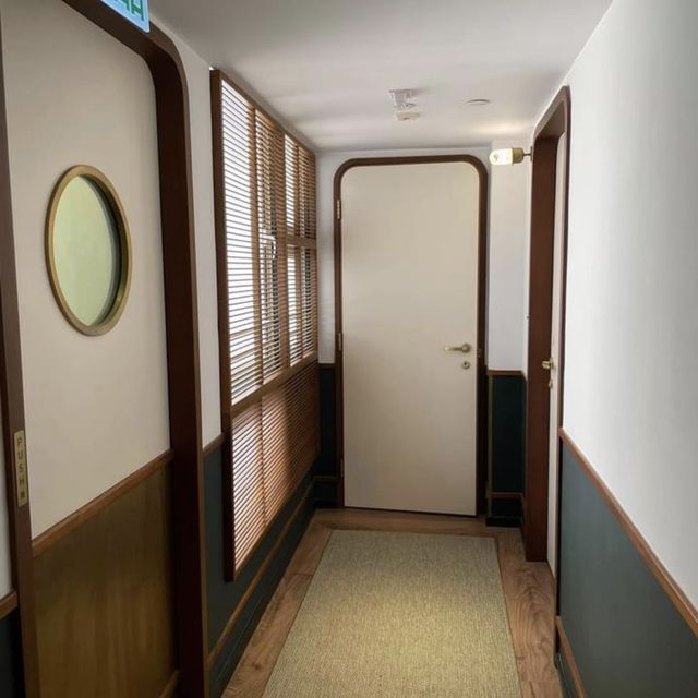 船艙⋯ 芬名酒店