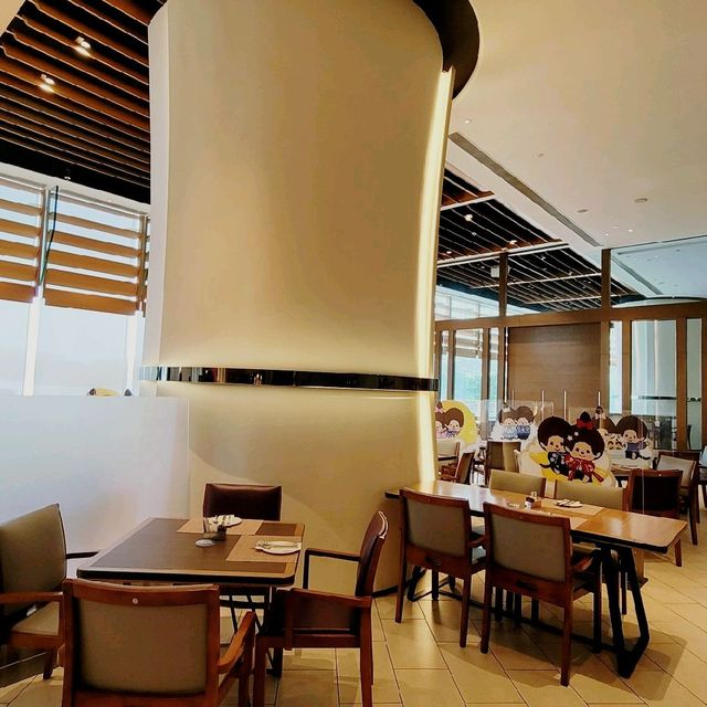 愉景灣酒店 ~ Cafe bord de Mer & Lounge