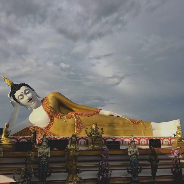 วัดพระธาตุดอยคำ