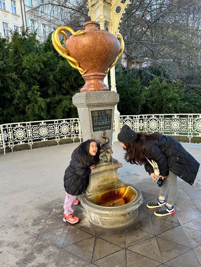 捷克景點-公園溫泉迴廊