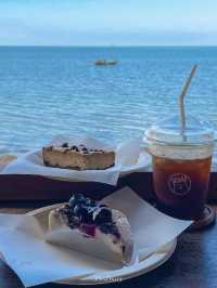 - Rolly Cafe -  #ชุมพร 🇹🇭