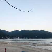 來一趟慢活之旅，於水清沙幼的沙灘放空