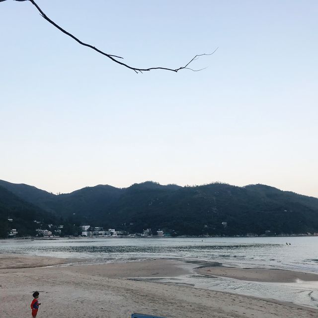 來一趟慢活之旅，於水清沙幼的沙灘放空