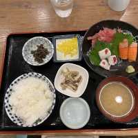 安い！美味しい！豊洲一番で行列ができるお店🍣