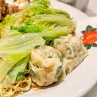 正正子😍崩沙牛腩🐂撈麵