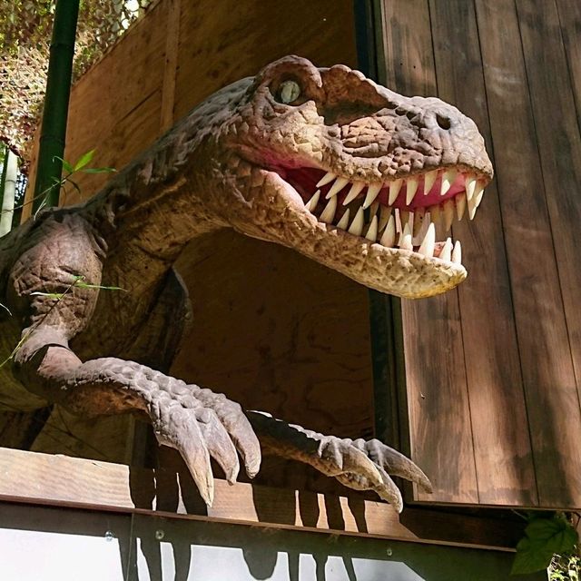 恐竜🦖と遊園地🎠🎡🎢