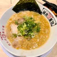 キムチ無料⁉️ニンニクの素揚げ無料⁉️替玉一杯無料⁉️【河童ラーメン本舗】⭐