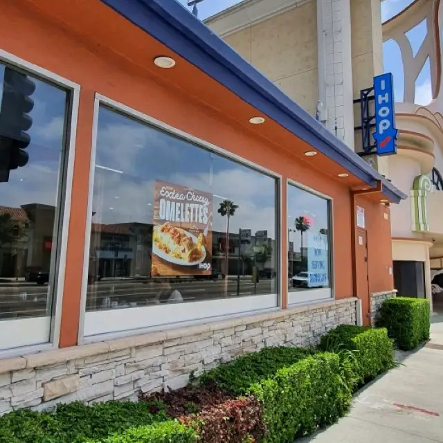 IHop near LAX