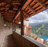 《📍斯洛維尼亞》被湖水包圍的教堂 — Lake Bled 布萊德湖